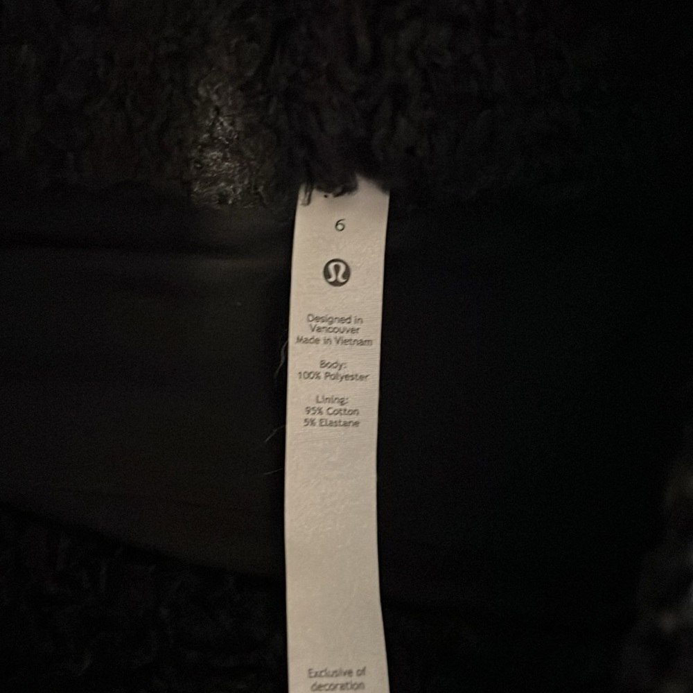 Lululemon black sherpa pull over jacket with front pocket - Picture 7 of 7